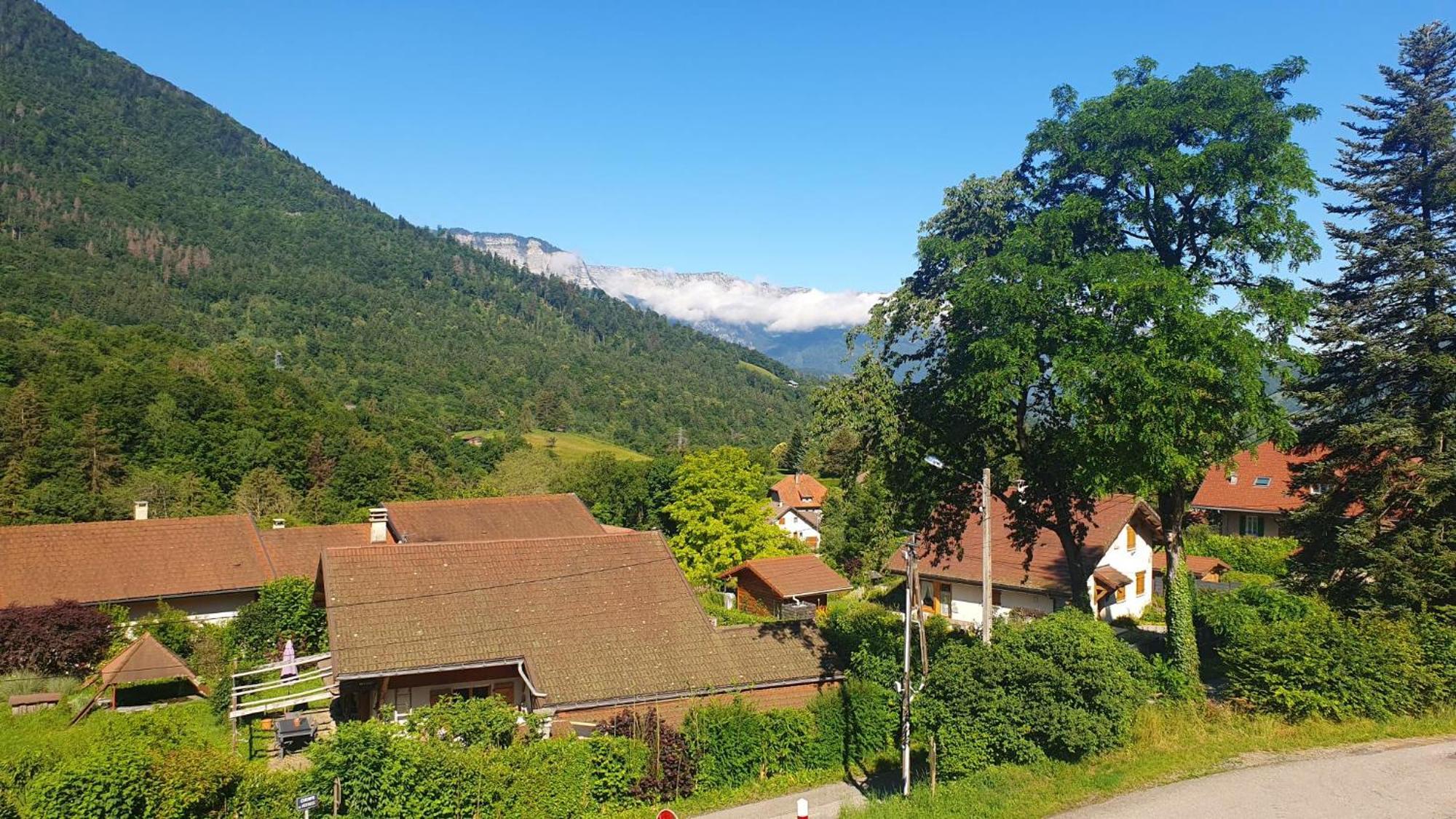 Agreable T3 Entre Lac Et Montagne Seythenex Exterior photo