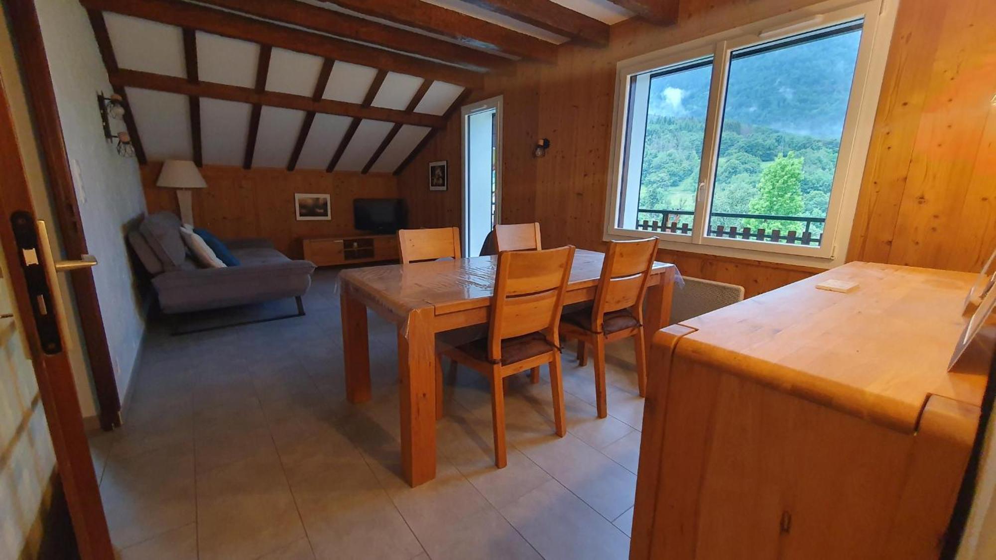 Agreable T3 Entre Lac Et Montagne Seythenex Exterior photo