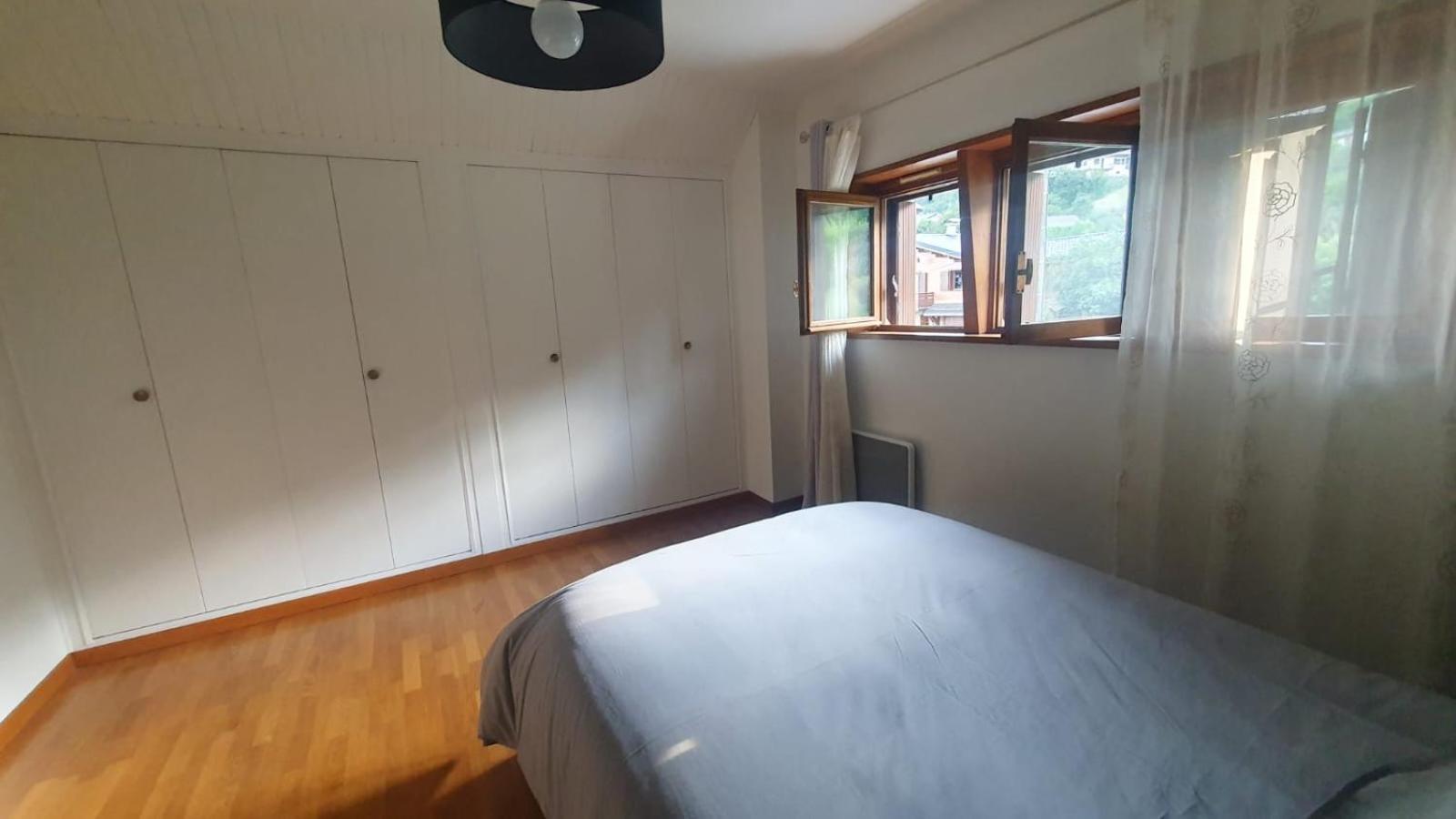 Agreable T3 Entre Lac Et Montagne Seythenex Exterior photo